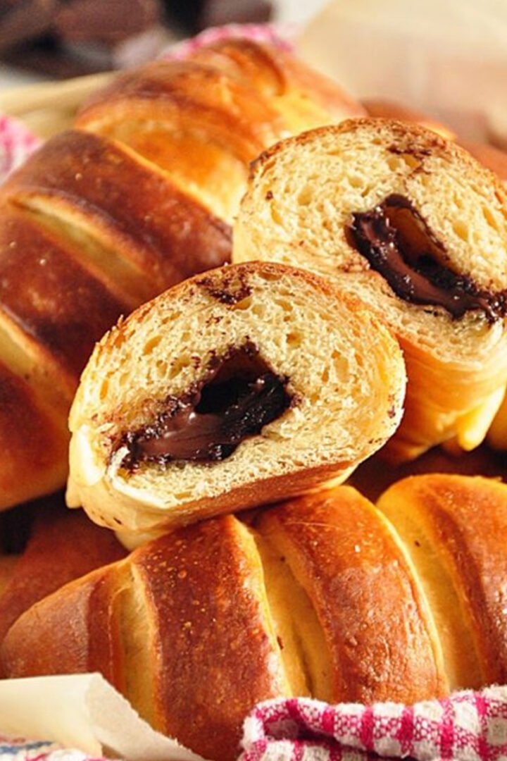 Chocolate Bread Roll